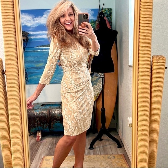 J. McLaughlin,Sage Dress, Cream/Gold Textured Ruched Sheath Slimming,EUC, Size S - Picture 9 of 11